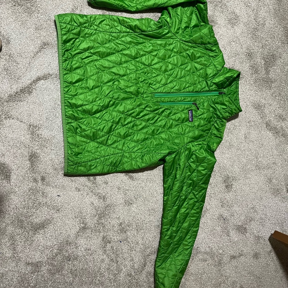 Patagonia 1/4 zip nano puff pull over